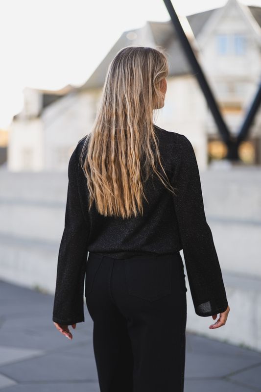 Thani Pullover Black 