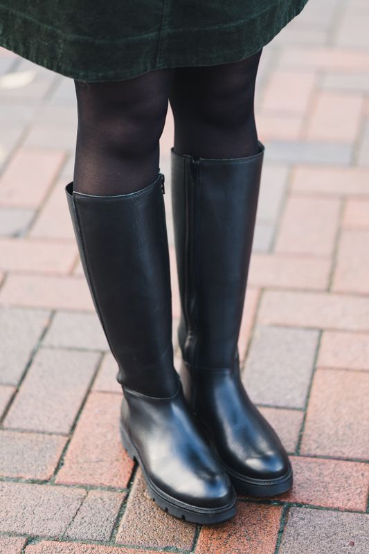 Othilia Knee High Elastic Boot Leather Black 