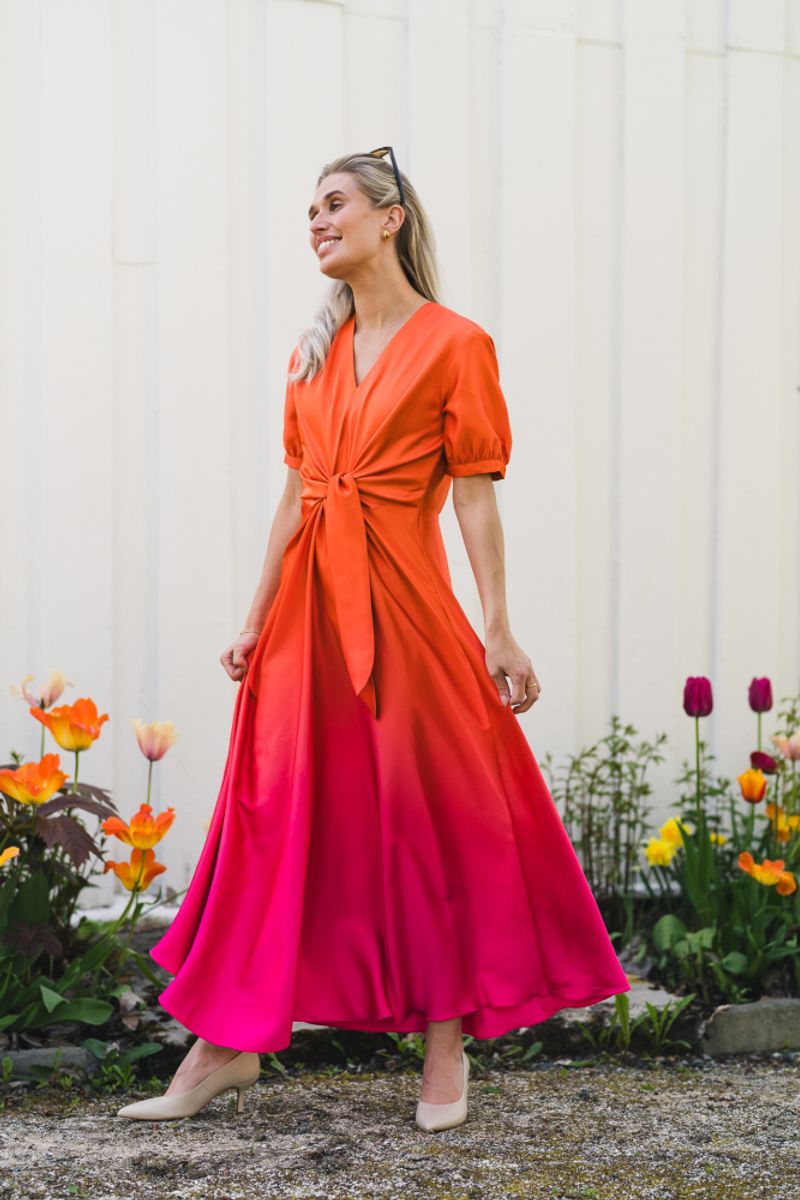 Faye Dress Semi Rich Gradient Punch 