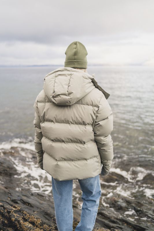 Besseggen Down Jacket Teal 