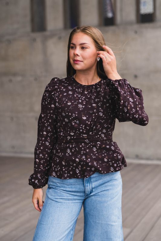 Delphine Flowerbunch Blouse Chocolate Plum 