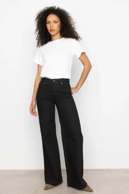 Hovedbilde Taylor Black 