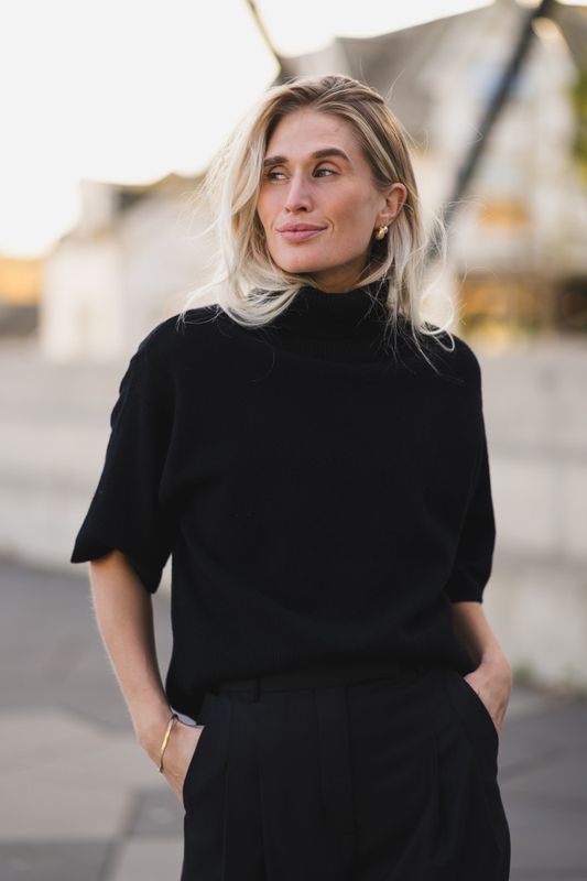 Emila 2/4 Wool Knit Pullover Black 