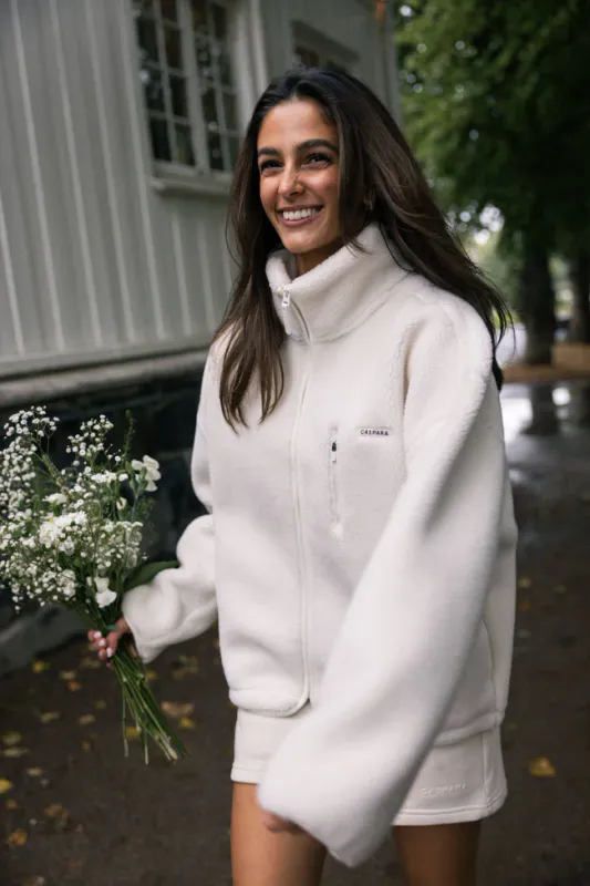 W. Cloudfleece Jacket Creme 