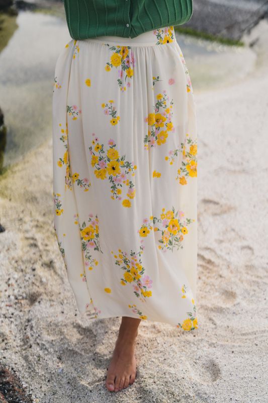 Irene HW Skirt Mimosa Flower Vakre Vene Irene HW Skirt Mimosa Flower Vakre Vene