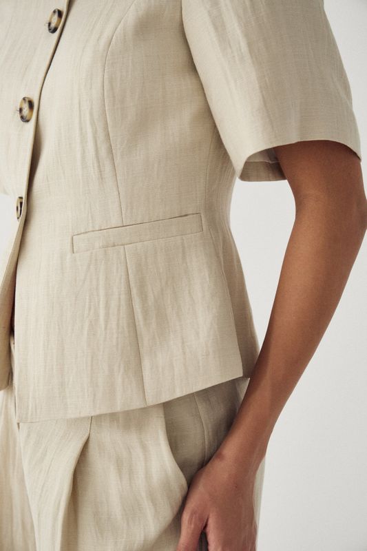 Kasaundra Blazer Oyster 