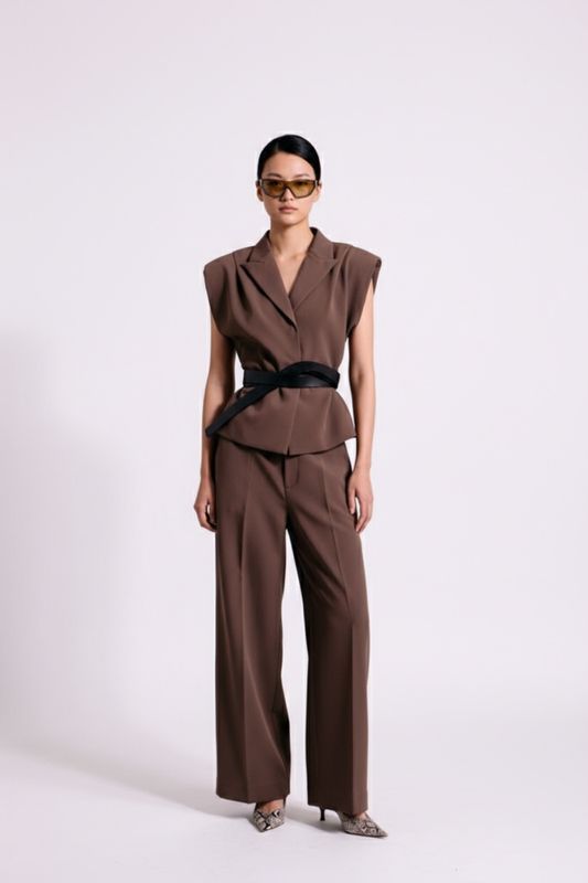 Reign Tailored Extra Wide Taupe Brown 