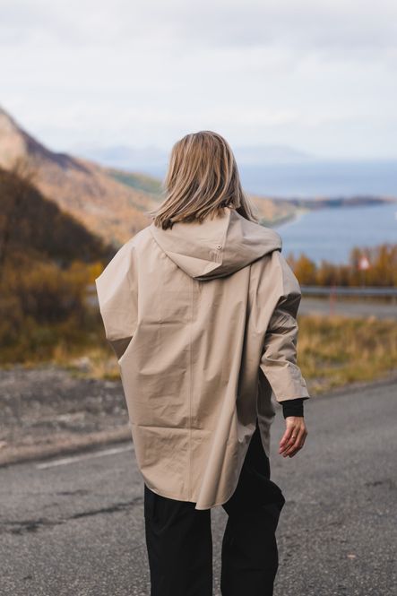 Hovedbilde Bergen Poncho Beige 