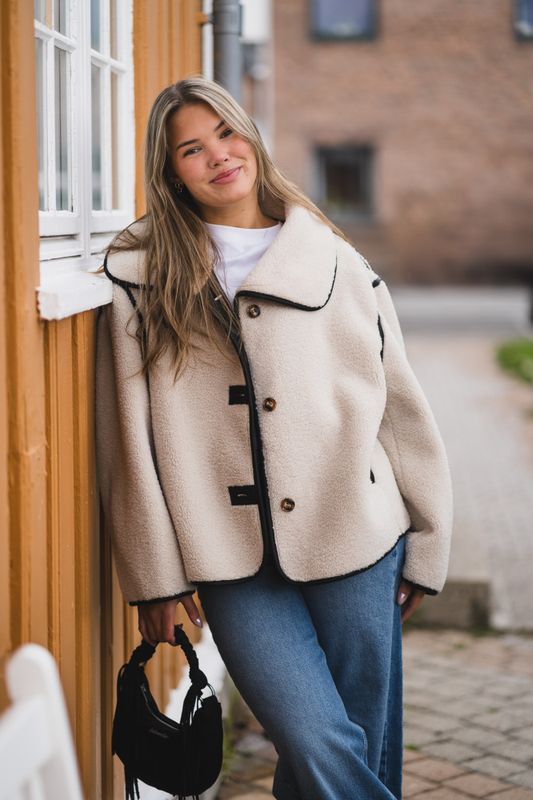 Edmund Teddy Jacket Ivory 
