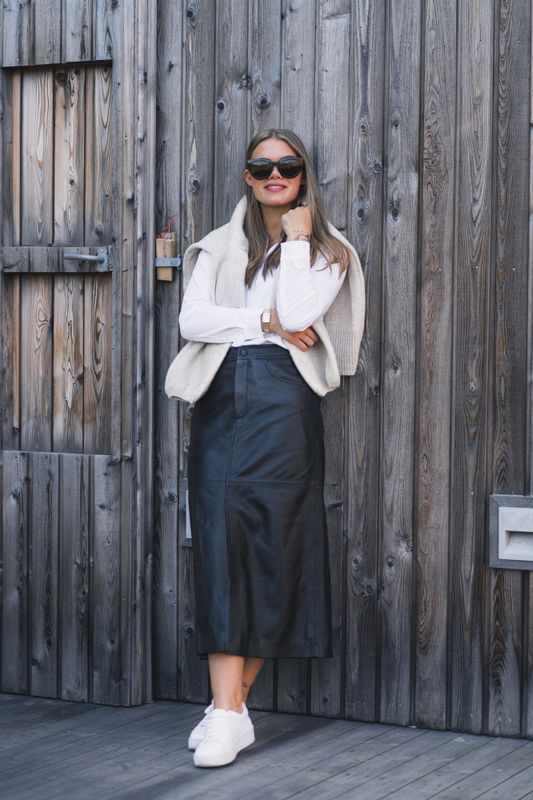Leigh Skirt Black