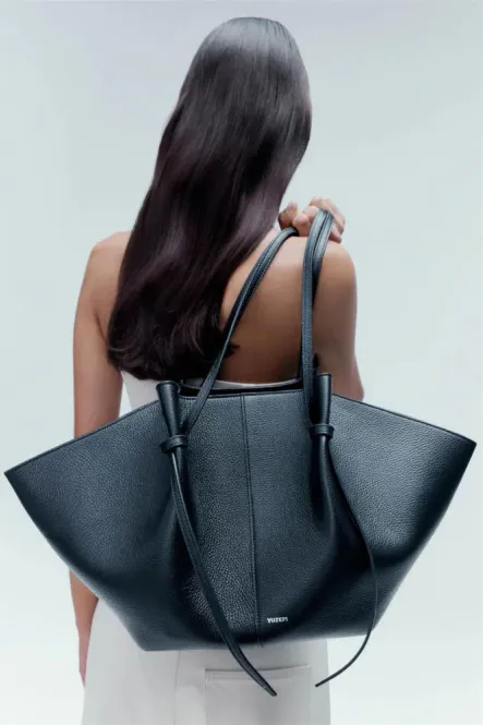 Hovedbilde Large Mochi Pebble Grain Leather Black 
