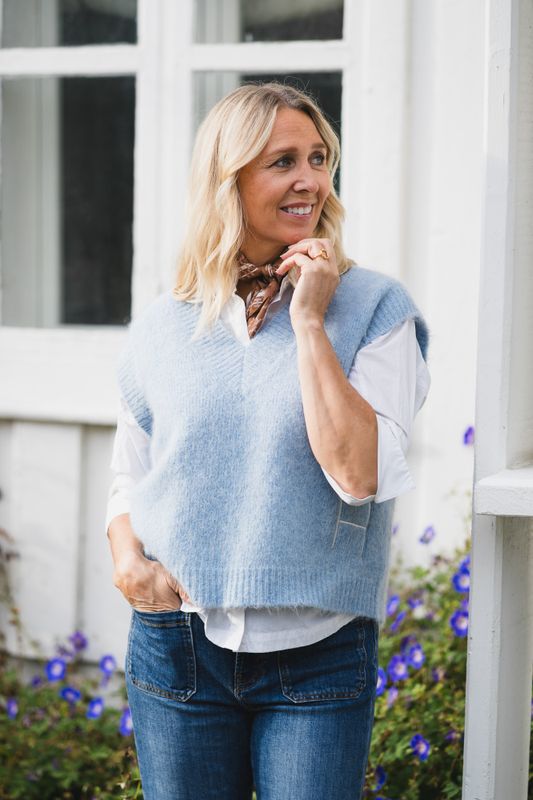 Pernille Vest Skyway 