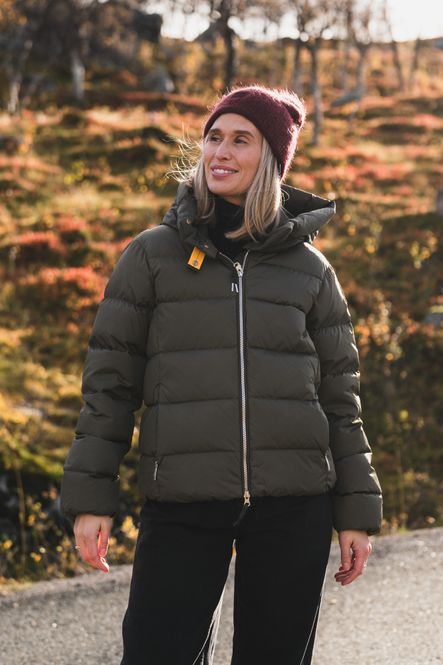Hovedbilde Jinny Short Down Jacket Taggia Olive 