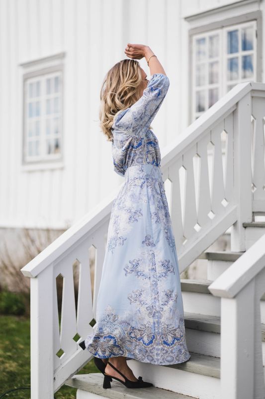 Stellar Artist Paisley Dress Light Blue 