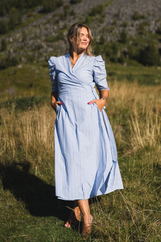 Scarlett Short Stripe Light Blue 