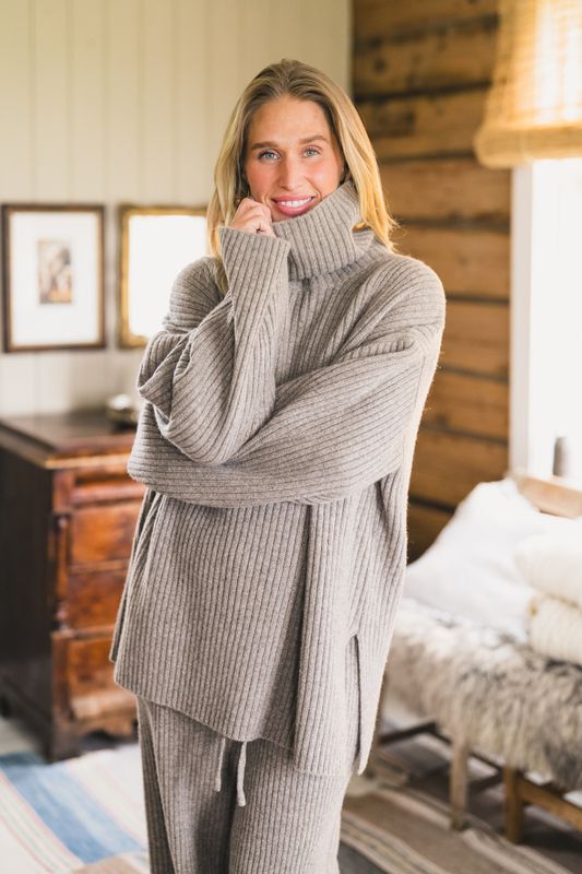 Amara Rib Turtleneck Taupe 
