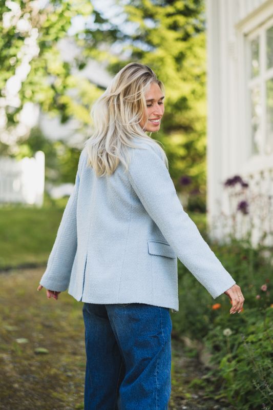 Petra LS Boucle Blazer Skyway 