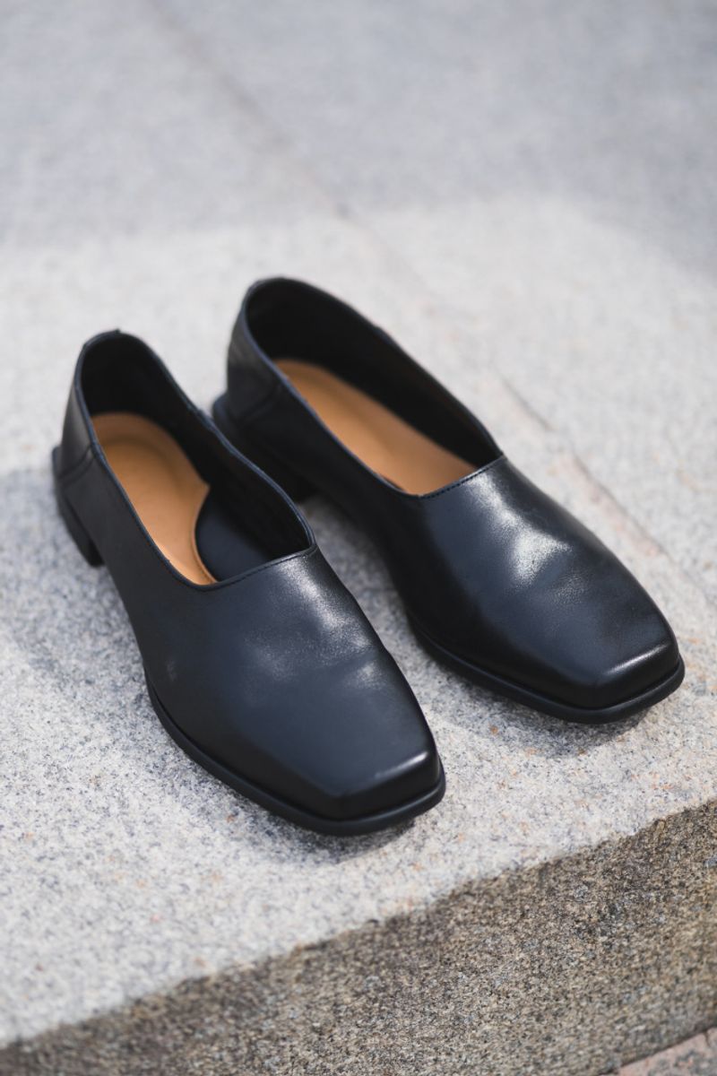 Saluna Flats 11399 Black 