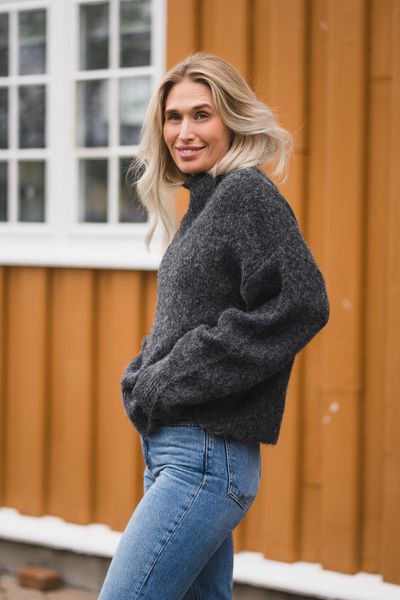 Hovedbilde Paulina Fluffy Knit Blouse Antracit