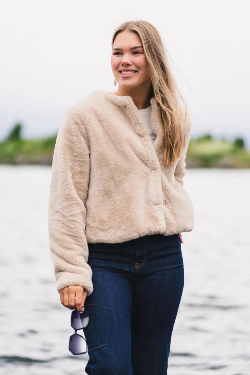 Carro Fake Fur Jacket Beige