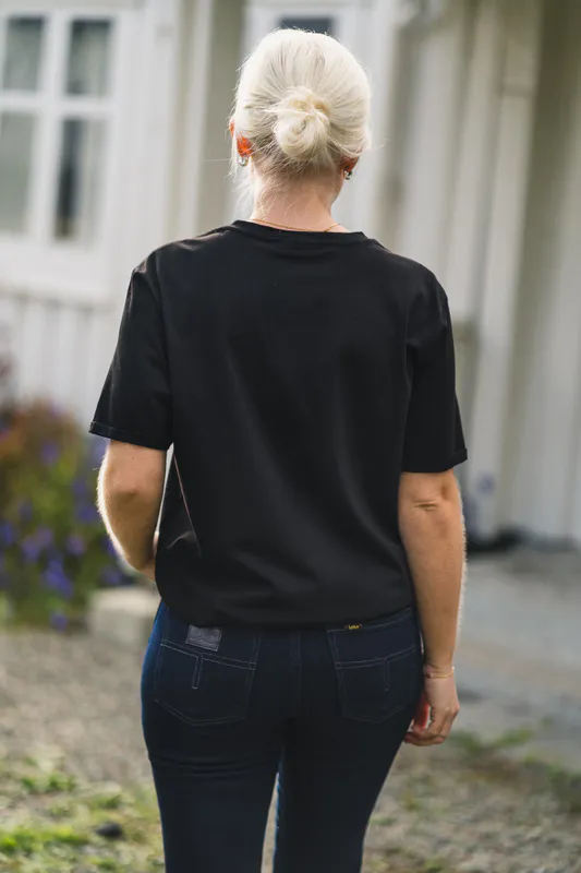 Terina Organic Tee Black 