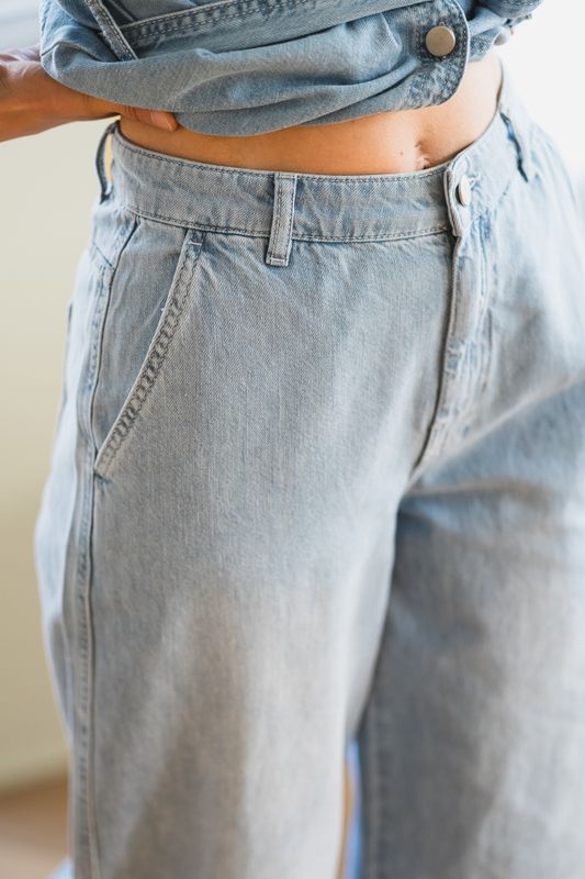 Ingrid Lis HW Wide Jeans Light Blue Wash