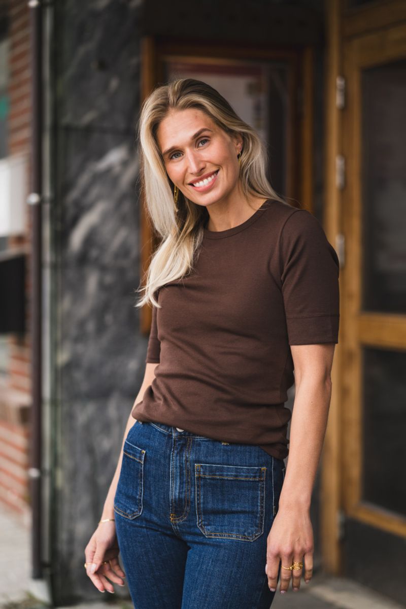 Granny SS Tee Mocca 