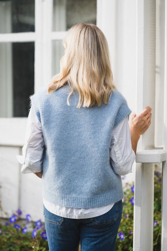 Pernille Vest Skyway 