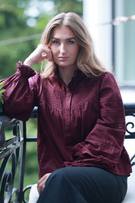 Moonlace Blouse Mulberry 