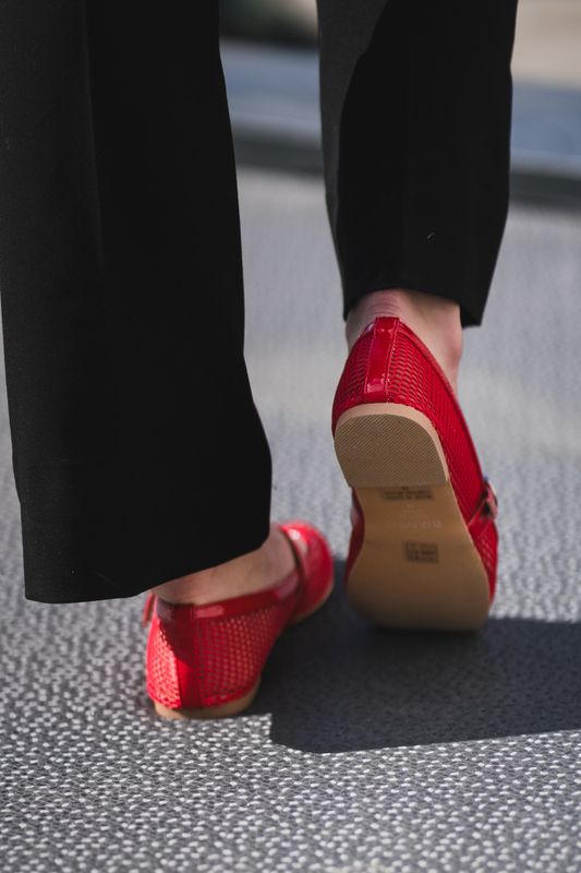 Lilja Mary Jane Mesh Red 