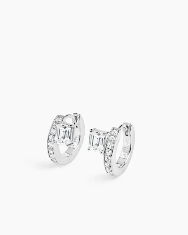 Sopra Pavé Emerald Huggies Silver 