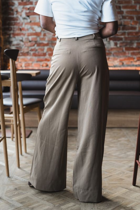 Melva Pleat Pant Faded Khaki 