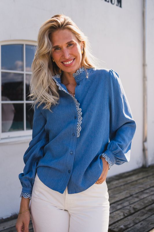 Pernilla Shirt Mid Blue Wash 