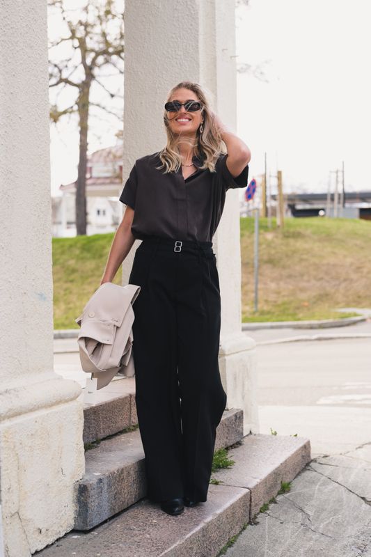 Mina SS Shirt 14028 Mulch 