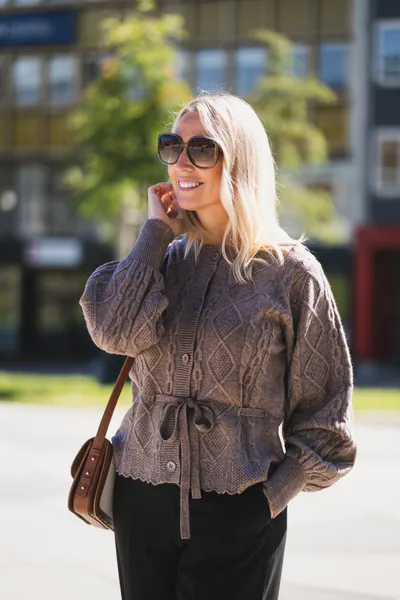Hovedbilde Row Cable Tie Cardigan Walnut 