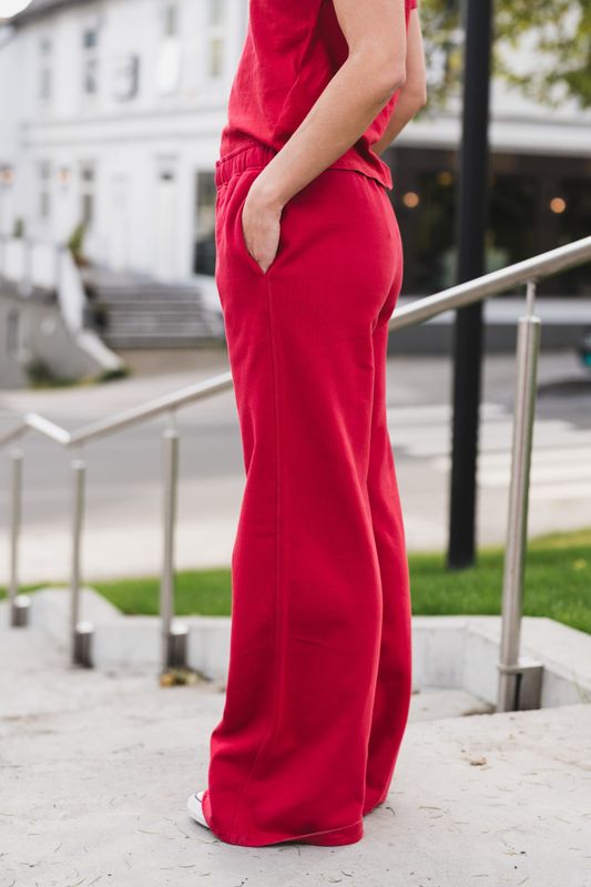 Kacey Sweatpant Tango Red 