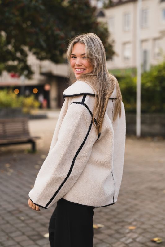 Edmund Teddy Jacket Ivory 