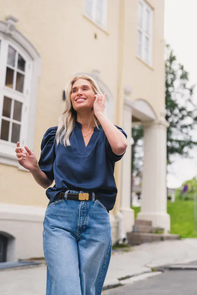Hovedbilde Roella Heavy Sateen Blouse Midnight Blue 