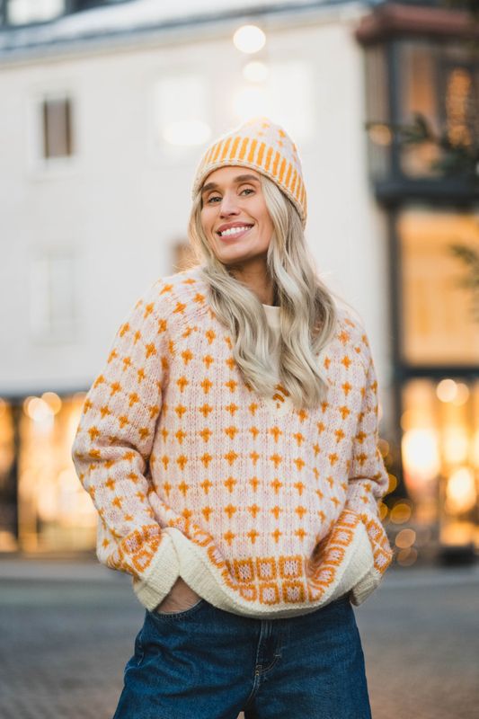 Norwegian Wool V-Neck Orange Mix 