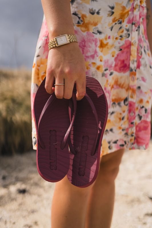 Tapered Flip Flops Burgundy 