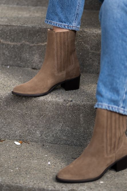 Hovedbilde Carol Chelsea Boot Oily Suede Sand 