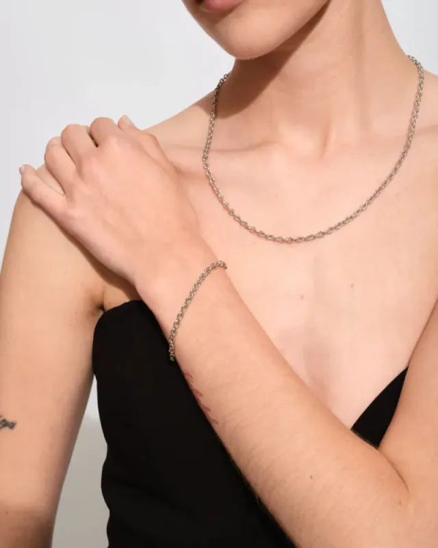 Ada Chain Slim 