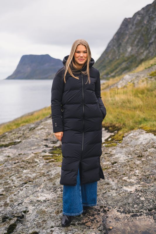 W Infinity Down Coat Black  