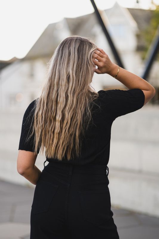 Nikola Kellsie SS Pullover Black 