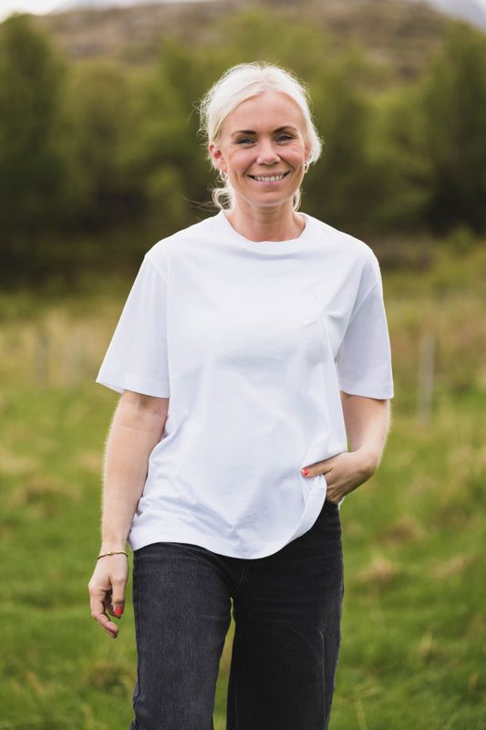 Tina Tee White 