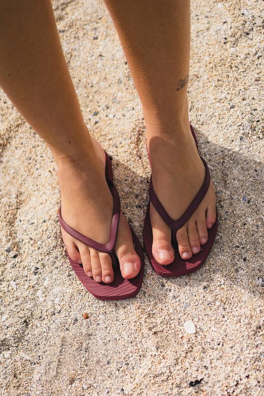 Tapered Flip Flops Burgundy 