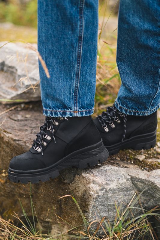 Hiking Boots New Black