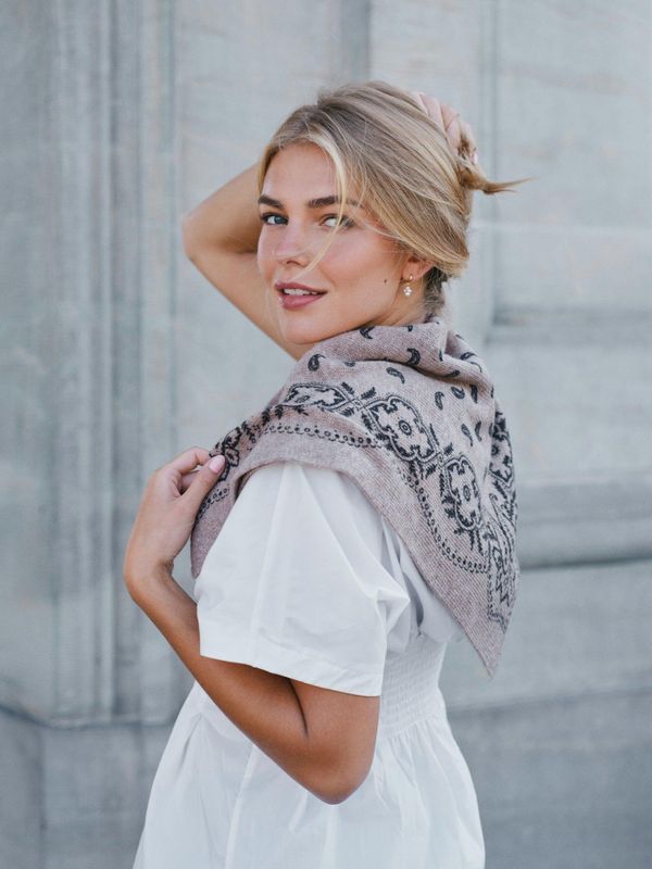 Adelina Paisley Knit Scarf Beige Melange  