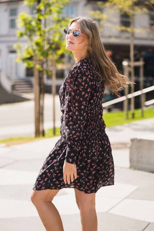 Evelda Orabella Short Dress Aop Desert Rose Flower 