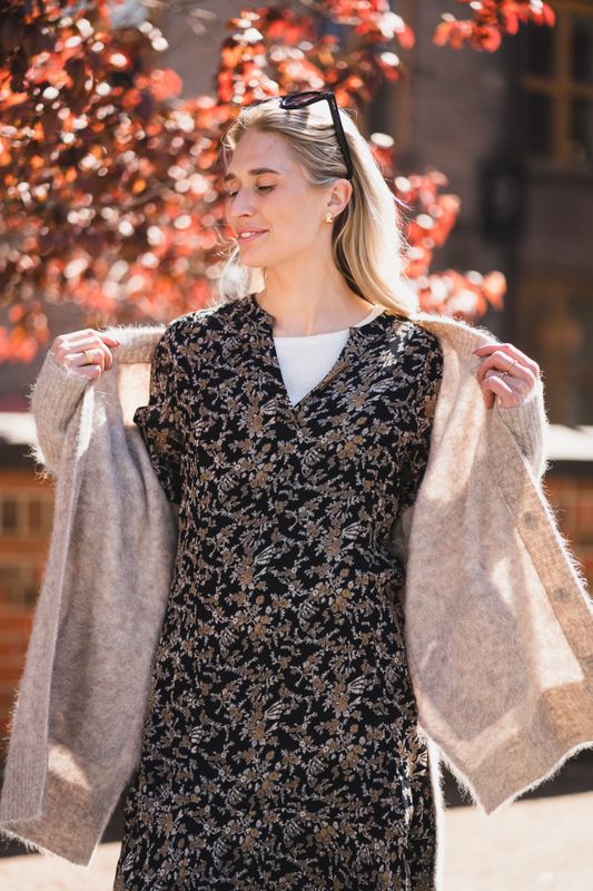 Elkas Dress Black Flower Bouquet Print